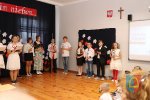 Patriotyczna inscenizacja uczniów szkoły w Łagiewnikach 2021 r.