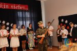 Patriotyczna inscenizacja uczniów szkoły w Łagiewnikach 2021 r.
