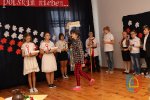 Patriotyczna inscenizacja uczniów szkoły w Łagiewnikach 2021 r.