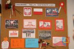 Patriotyczna inscenizacja uczniów szkoły w Łagiewnikach 2021 r.