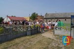 Poświęcenie placu zabaw w Gromadzicach