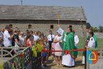 Poświęcenie placu zabaw w Gromadzicach