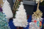 Wystawa świątecznych choinek i aniołków w Czarnożyłach